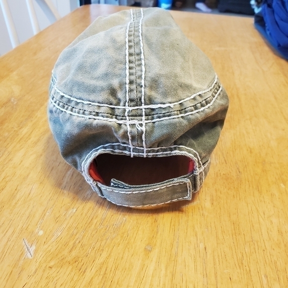 Walt Disney World Ballcap Green with patches - Picture 4 of 5